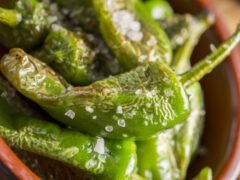 Pimientos de Padrón in Tenerife